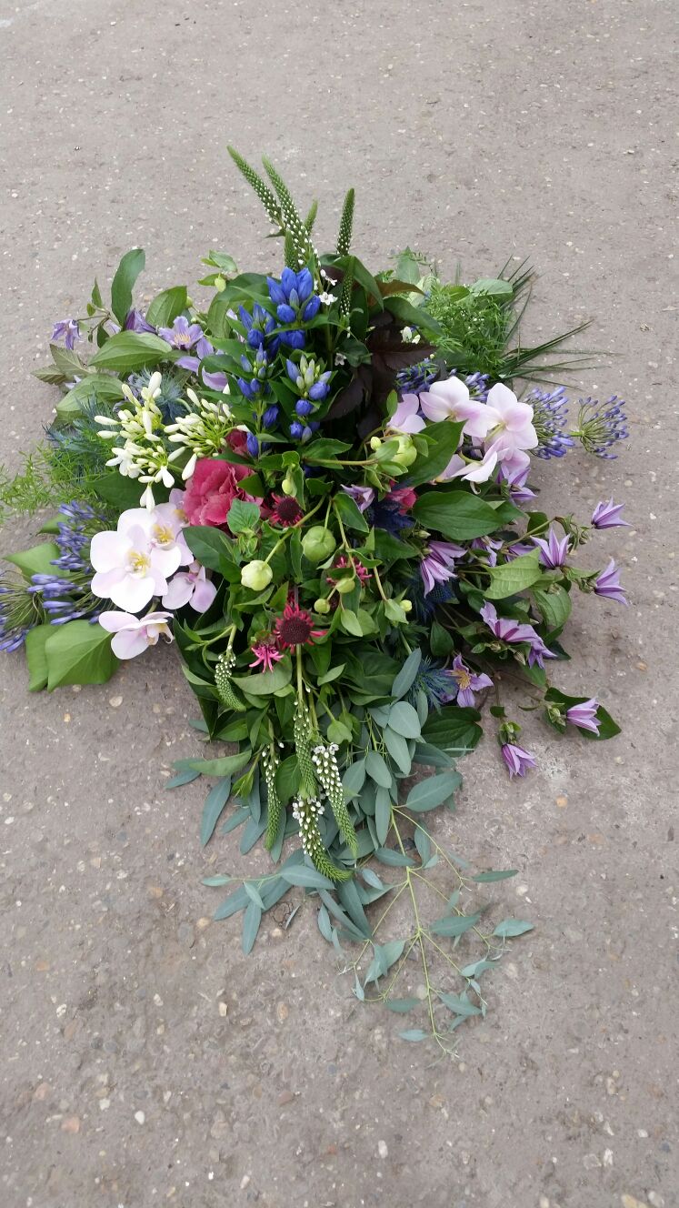 Rouwwerk-bloemen-afscheid-begrafenis-overlijden